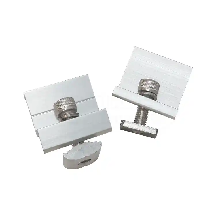 अंत क्लैंप